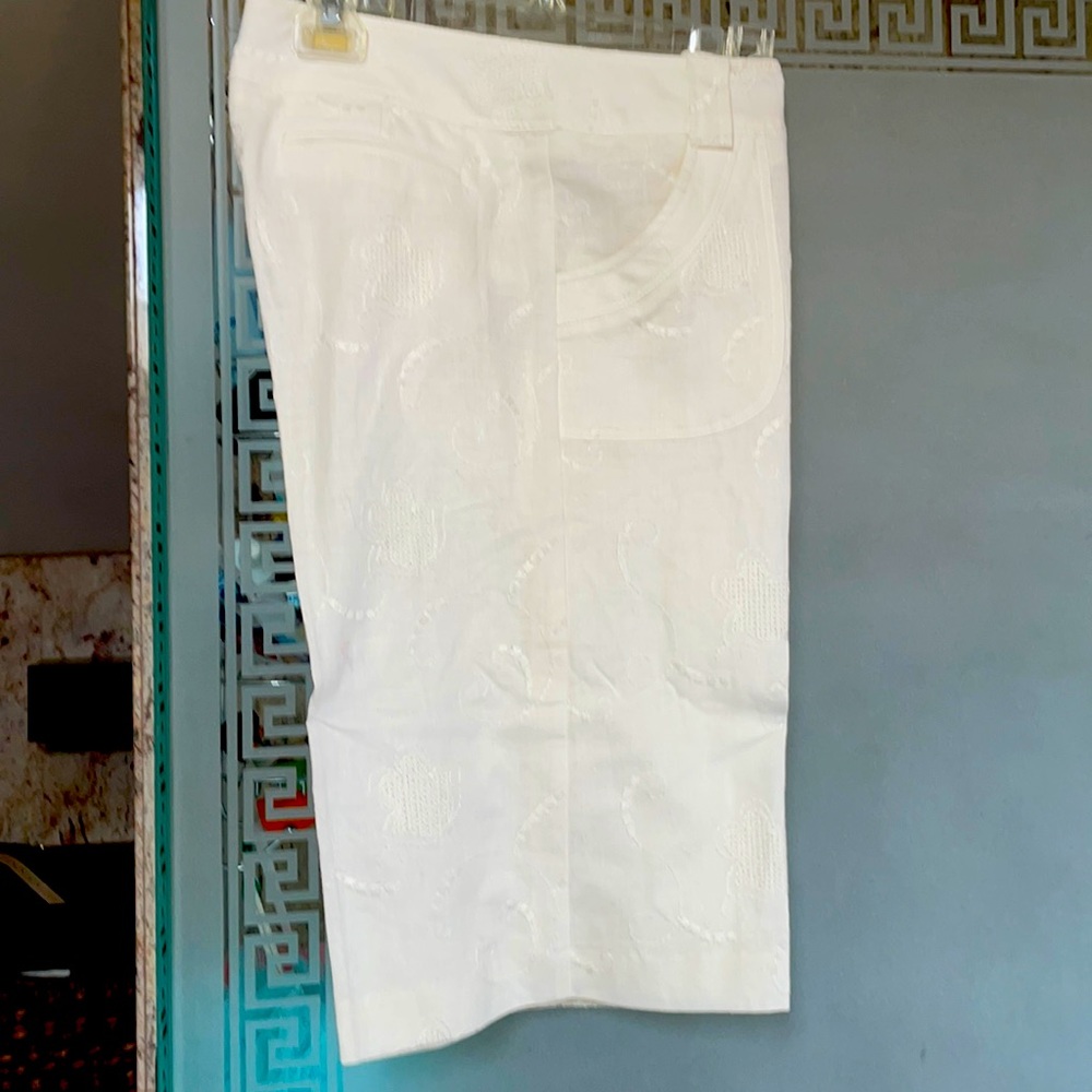 BNWT white linen bermuda shorts.